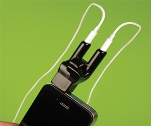 Splitter to connect two headphones to same mobile phone