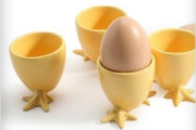 store and eat boiled eggs easily in this egg cup holder