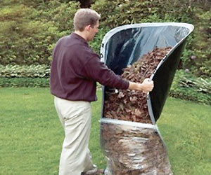 pickup fallen garden leaves quickly with special loader