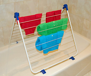 Bathtub drying rack for clothes