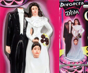 Divorced diva cake topper with bride holding head of ex